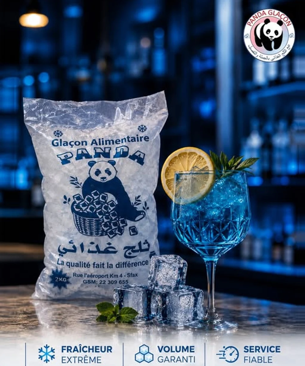 Sachet PANDA Glaçon présenté avec une boisson